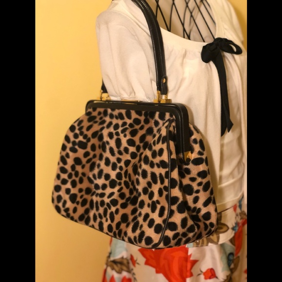 NECESSARY OBJECTS Faux leopard Fur Satchel. - Picture 2 of 16